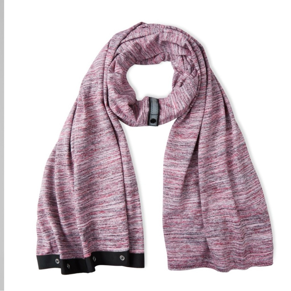 🔹EUC🔹 LULULEMON Vinyasa Scarf